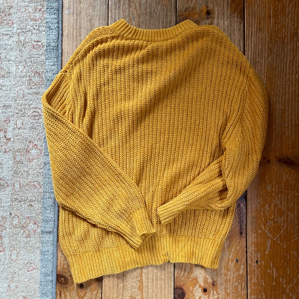 Wilfred Sweater - Picture 2 of 2